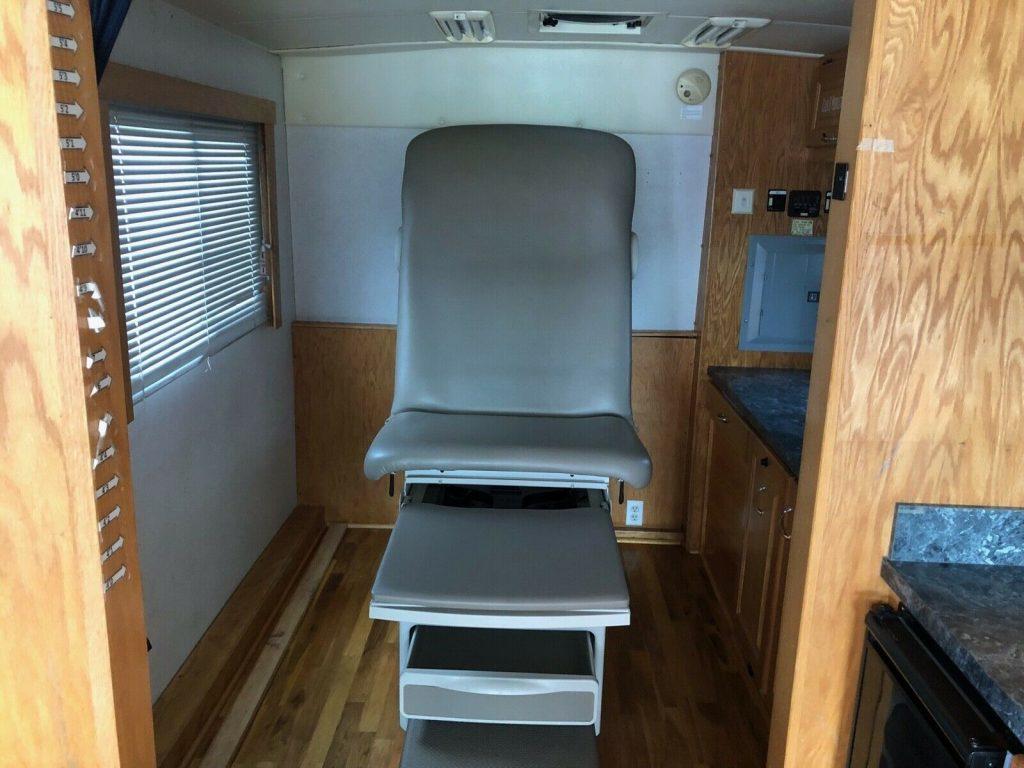 Mobile medical unit 1995 Airstream Land Yacht camper