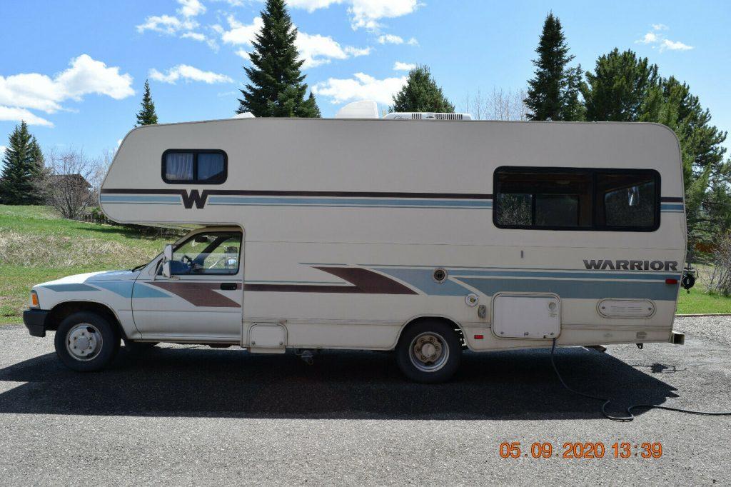 well maintained 1993 Winnebago camper