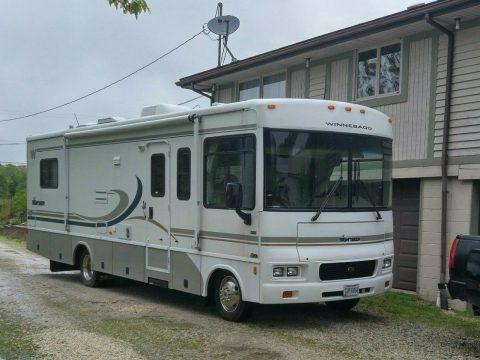 well maintained 2004 Winnebago Class A camper for sale
