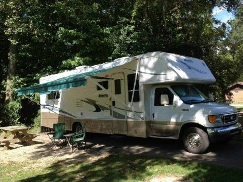 well equipped 2005 Holiday Rambler camper for sale