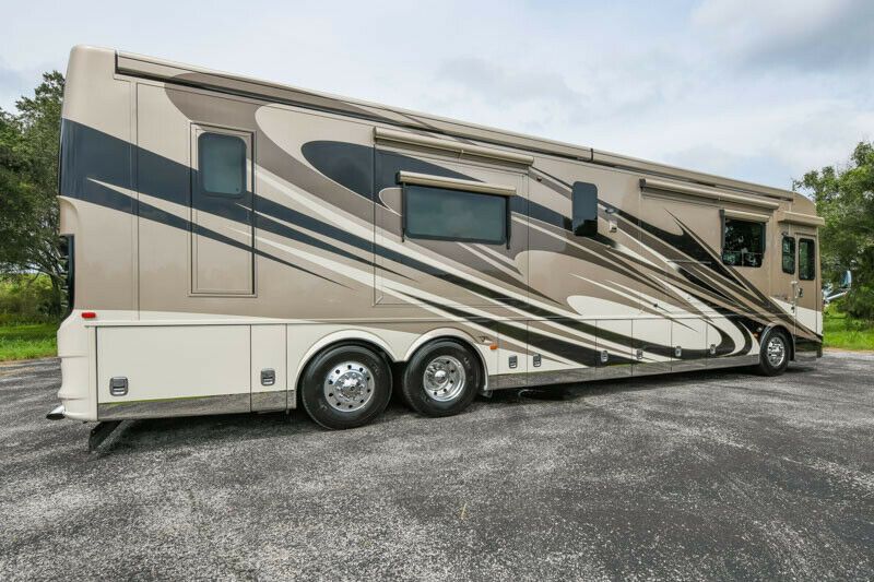 mansion on wheels 2017 Newmar King Aire camper