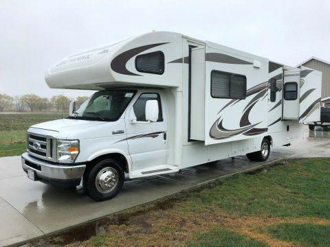 well equipped 2014 Jayco Greyhawk camper for sale