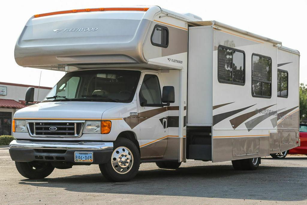 2007 Fleetwood Tioga 31W camper [loaded with options and upgrades]