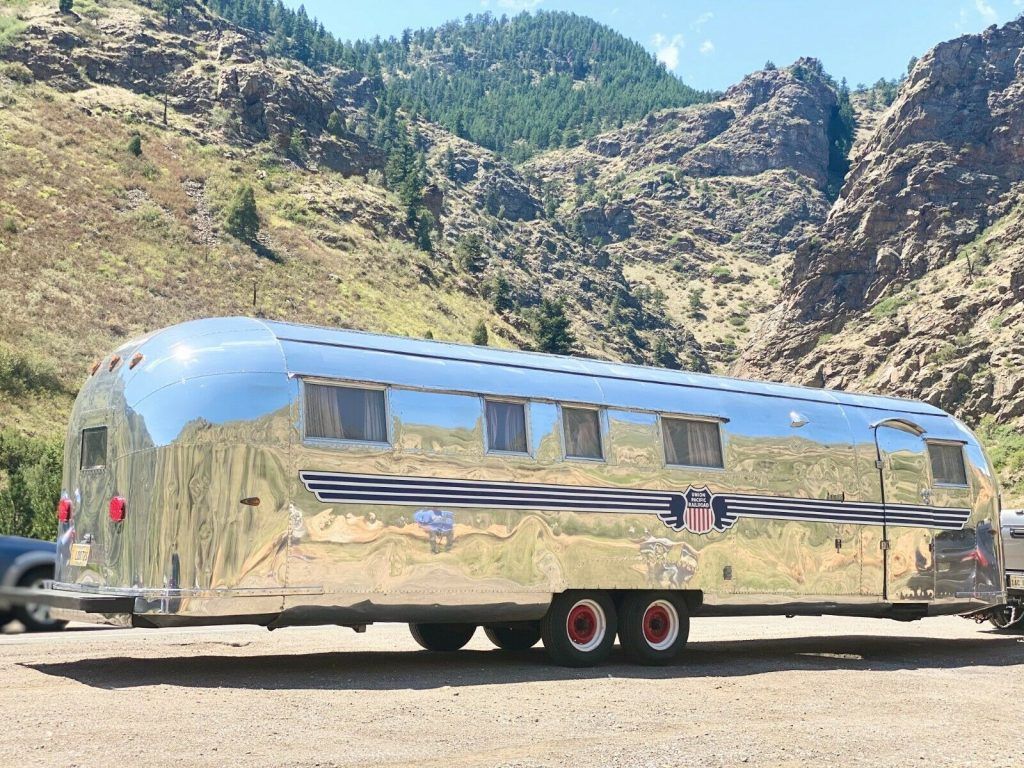 1962 Airstream Western Pacific camper [restored and renewed]