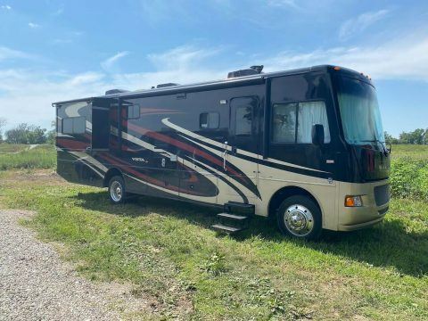 2015 Winnebago Class A camper [very low miles] for sale