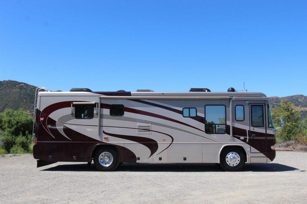 2004 Country Coach Allure 33 Seaside Class A RV [very well cared for]