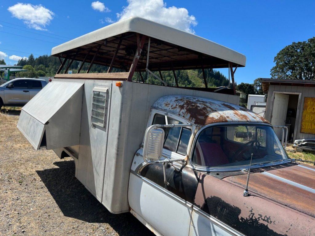 1956 Pontiac camper built by Superior Coach [super rare prototype]