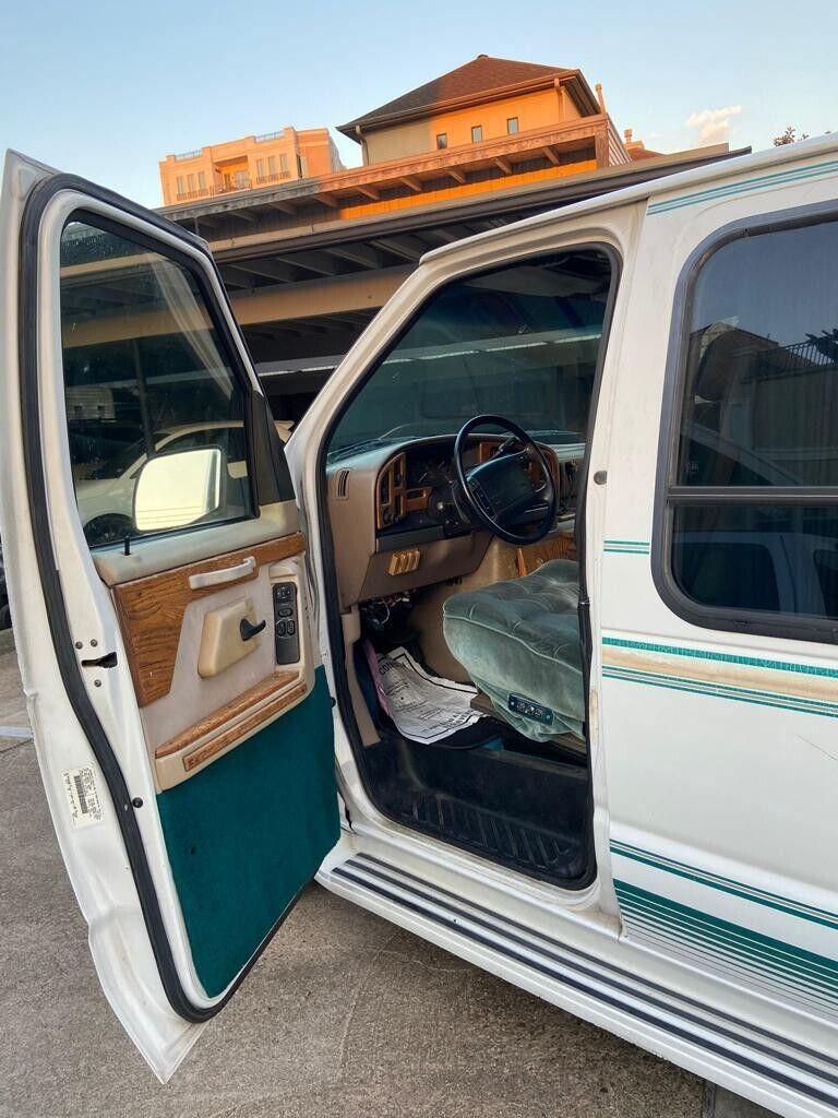 1994 Ford Van E150 Conversion done by Universal /Glaval Corporation