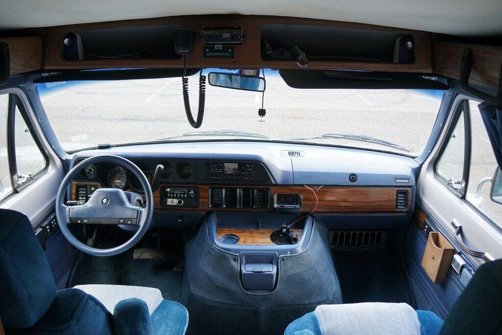 1993 Dodge Ram Van B3500 Maxi Roadtrek