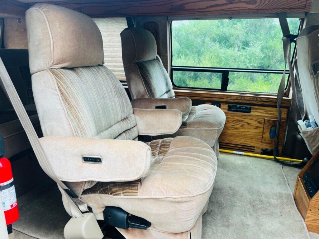 1995 Ford E-150 Econoline Camper Van, Bronze with Brown Interior