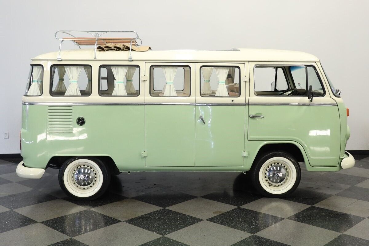 1995 Volkswagen Vanagon Type 2 13-Window camper [iconic look] for sale