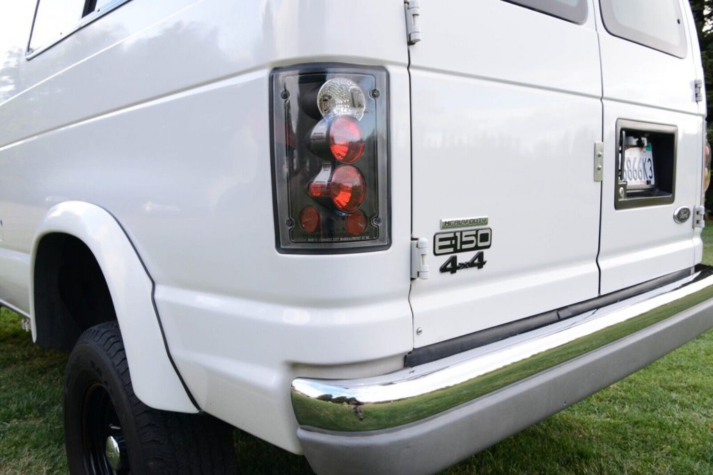 1999 Ford E150 4×4 camper Van [exceptionally well maintained]