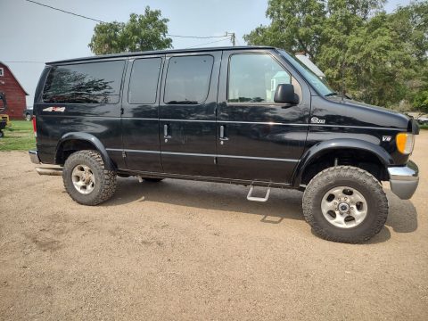 2001 Ford E-350 camper [Quigley 4&#215;4 conversion package] for sale