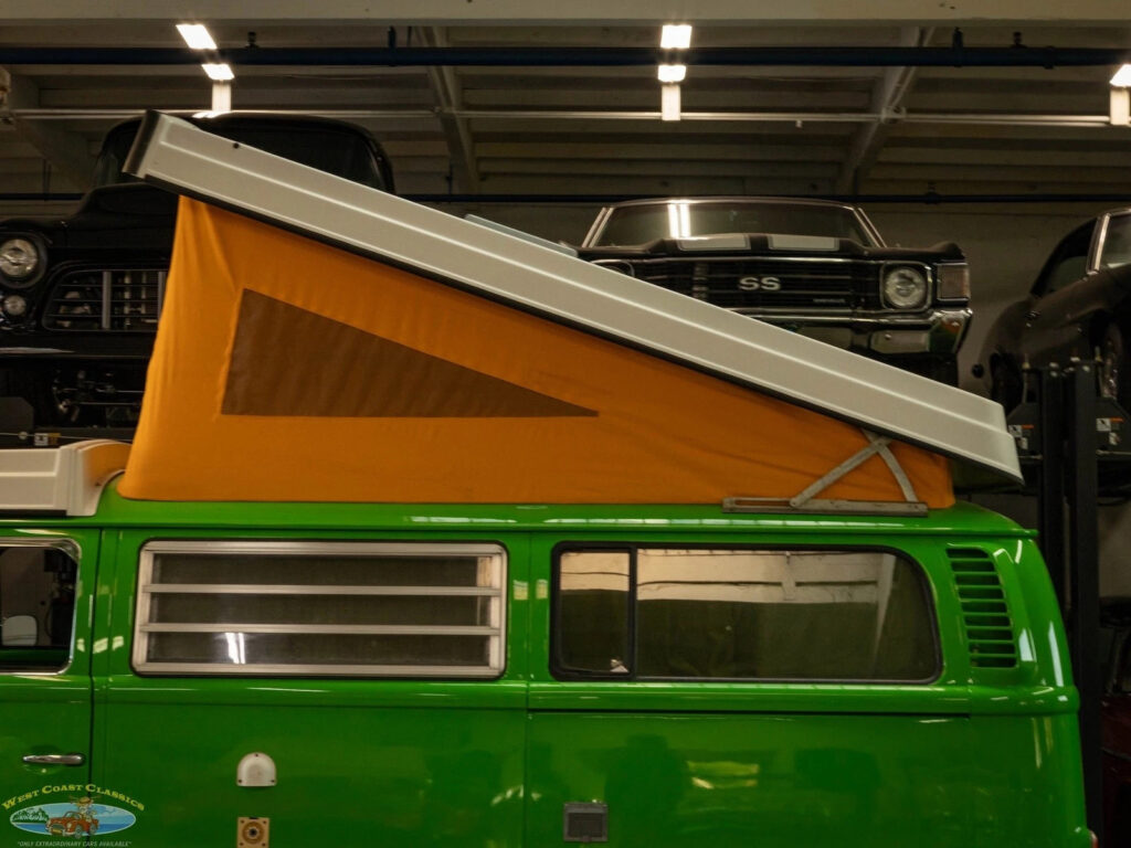 1977 Volkswagen Pop Top Camper Van Bus