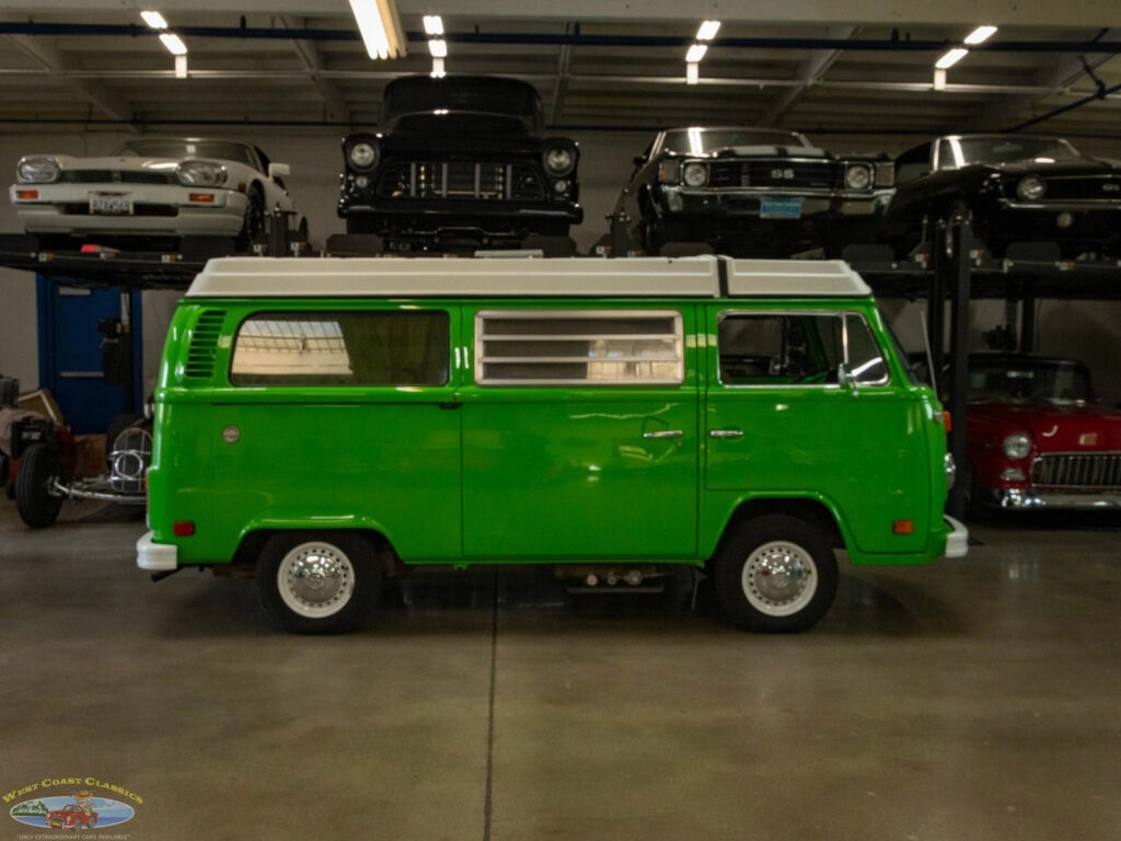 1977 Volkswagen Pop Top Camper Van Bus
