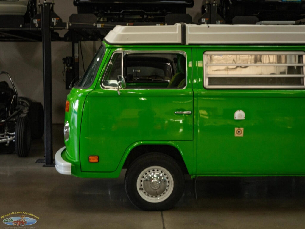1977 Volkswagen Pop Top Camper Van Bus