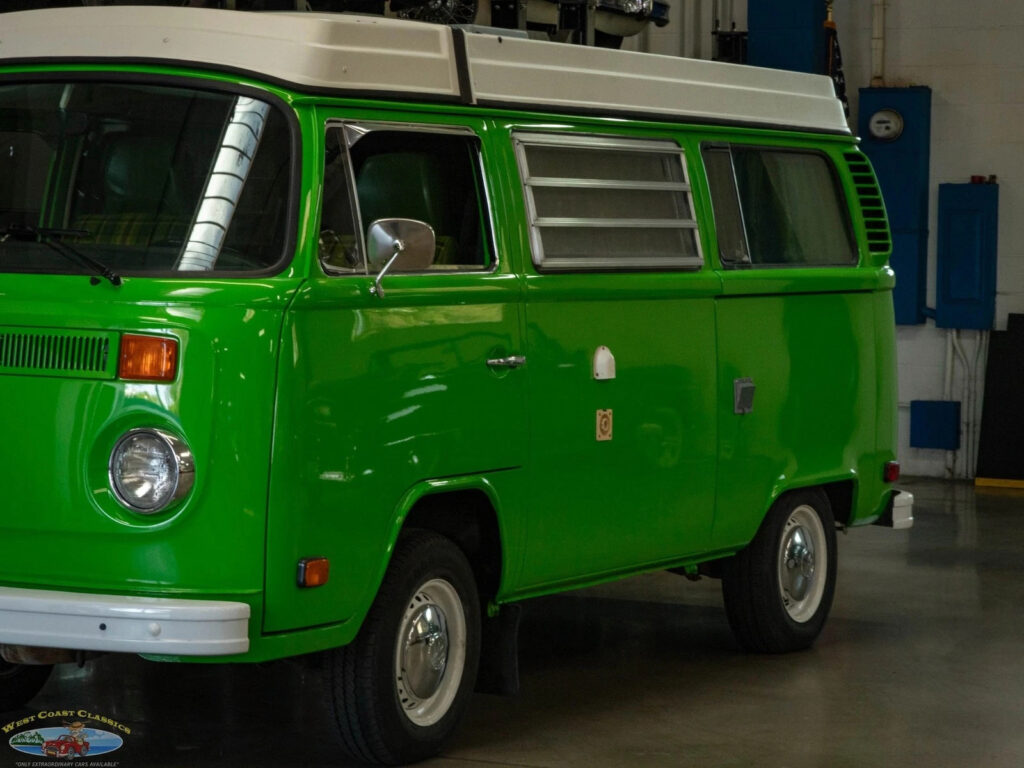 1977 Volkswagen Pop Top Camper Van Bus