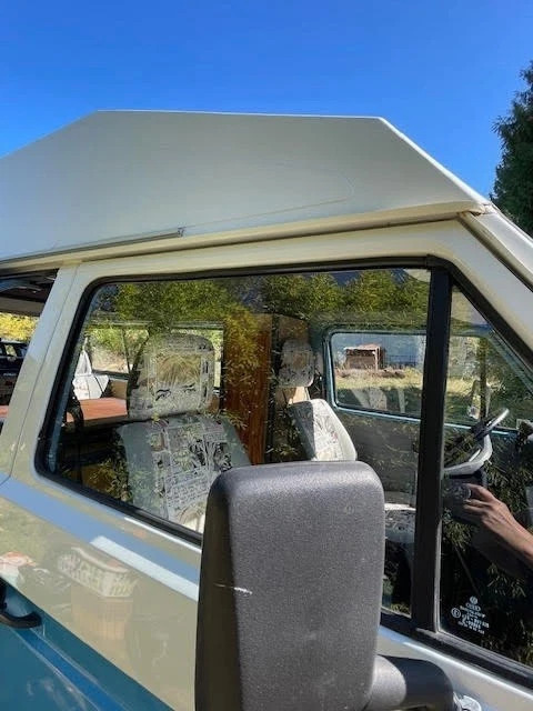 1984 Volkswagen Vanagon Camper 1.9L H4 8V Manual Minivan/van