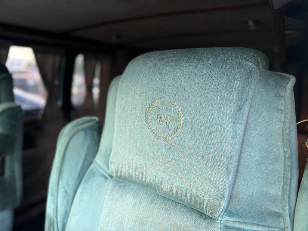 1992 Chevrolet G20 Van Camper RV Sleeper Chevy 350 V8 GMC Mobile Home Florida NR