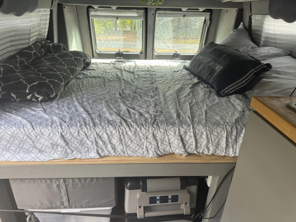 2001 Dodge Ram Campervan