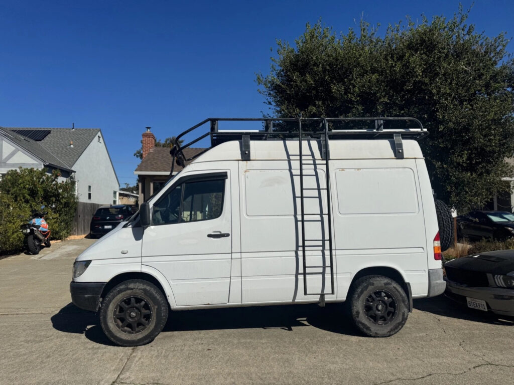 2006 Dodge/Mercedes Sprinter T1N 118” Short Campervan