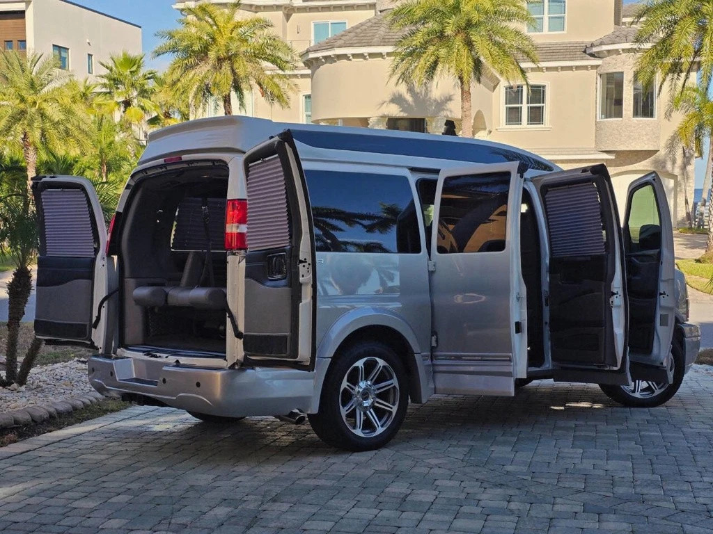2016 GMC Savana 2500 Explorer Conversion! – 6.0L V8 Clean Carfax 27K Miles!