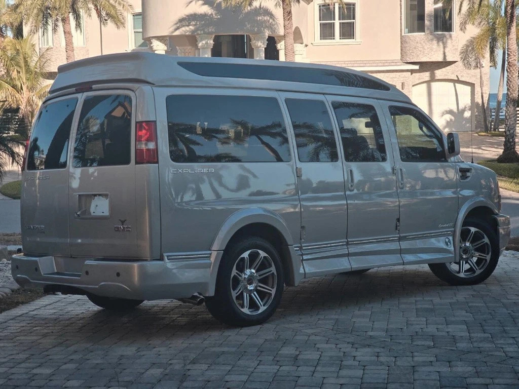 2016 GMC Savana 2500 Explorer Conversion! – 6.0L V8 Clean Carfax 27K Miles!