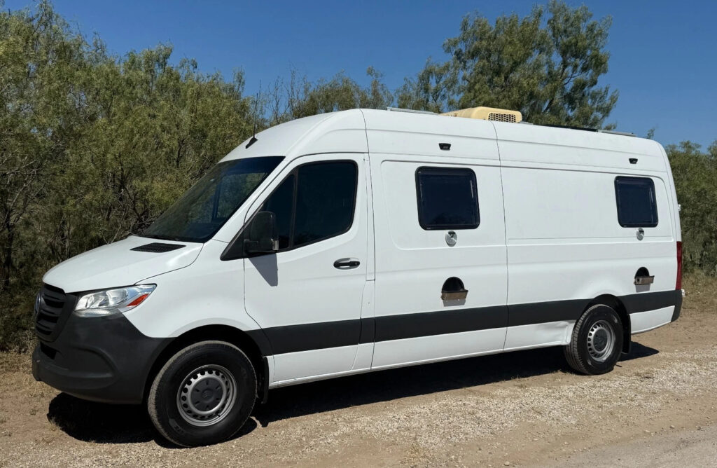 2019 Mercedes Benz Sprinter 2500 Camper van