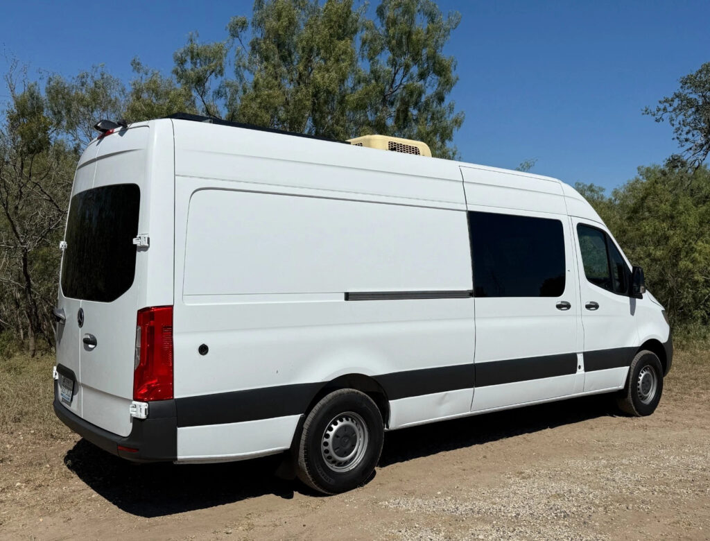 2019 Mercedes Benz Sprinter 2500 Camper van