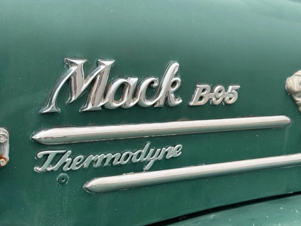 1962 Mack Maxidyne Camper
