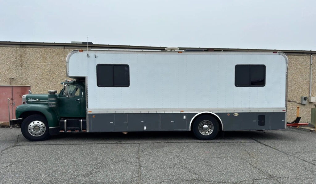 1962 Mack Maxidyne Camper