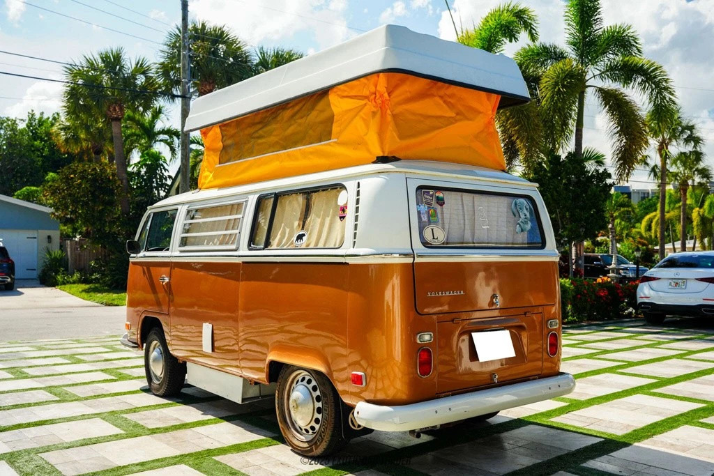 1971 Volkswagen Westfalia Type 2 Camper Bus