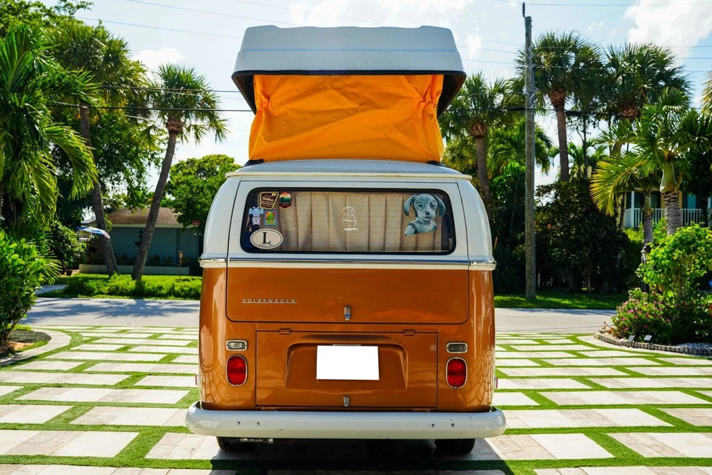 1971 Volkswagen Westfalia Type 2 Camper Bus