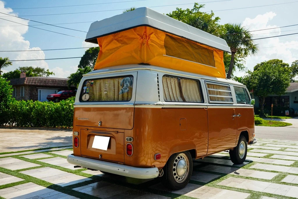 1971 Volkswagen Westfalia Type 2 Camper Bus