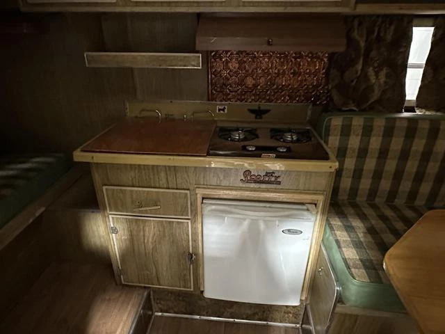 1975 Serro Scotty Sportsman Camper