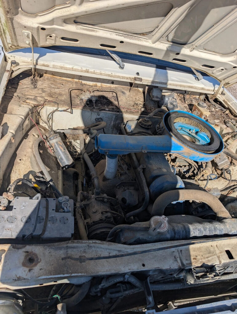 1979 Ford Courier Chinook Camper