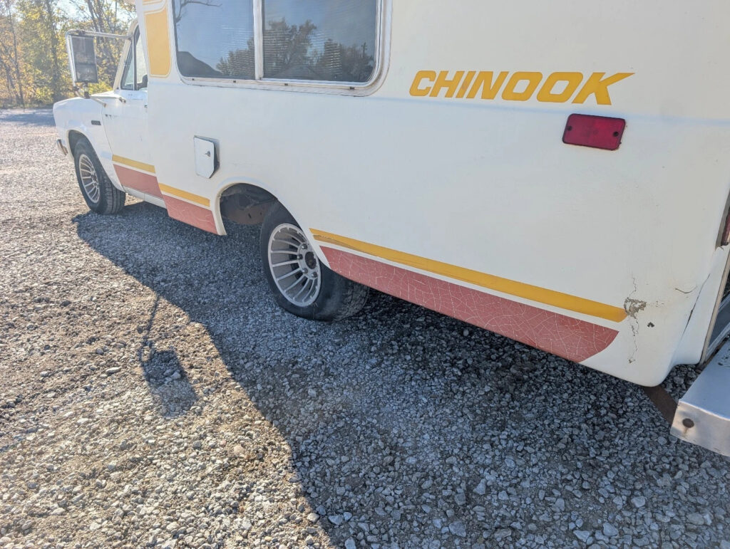 1979 Ford Courier Chinook Camper