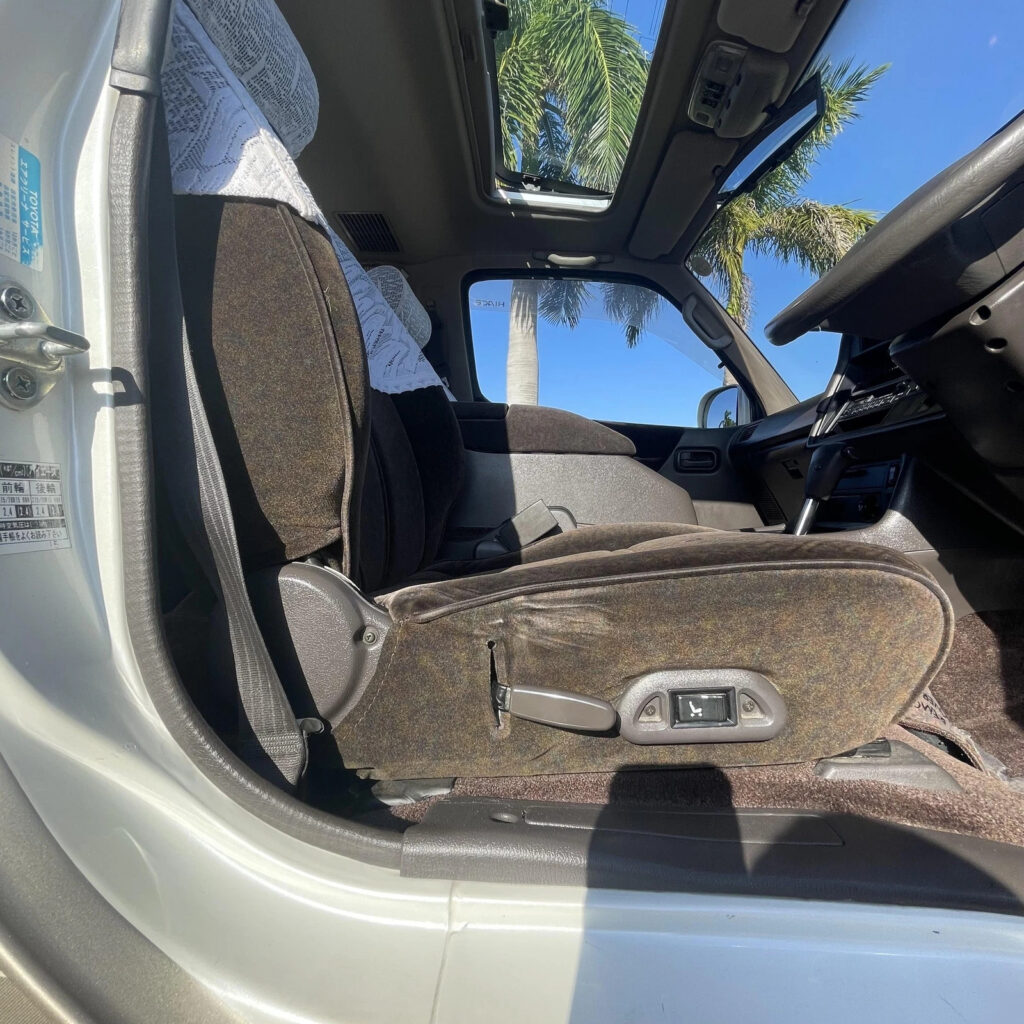 1994 Toyota Hiace VAn Super Custom Limited Low 47K Miles Camper 4WD Diesel