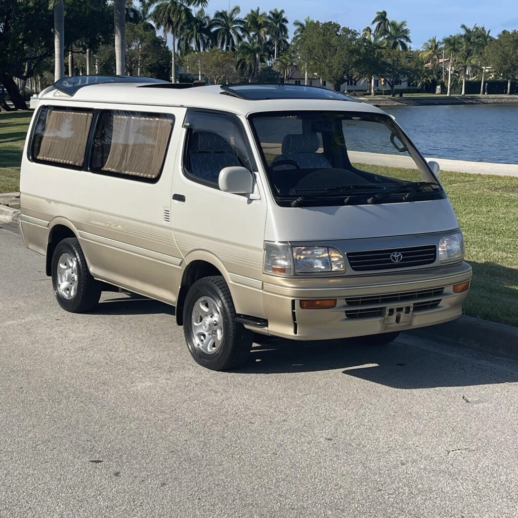 1994 Toyota Hiace VAn Super Custom Limited Low 47K Miles Camper 4WD Diesel