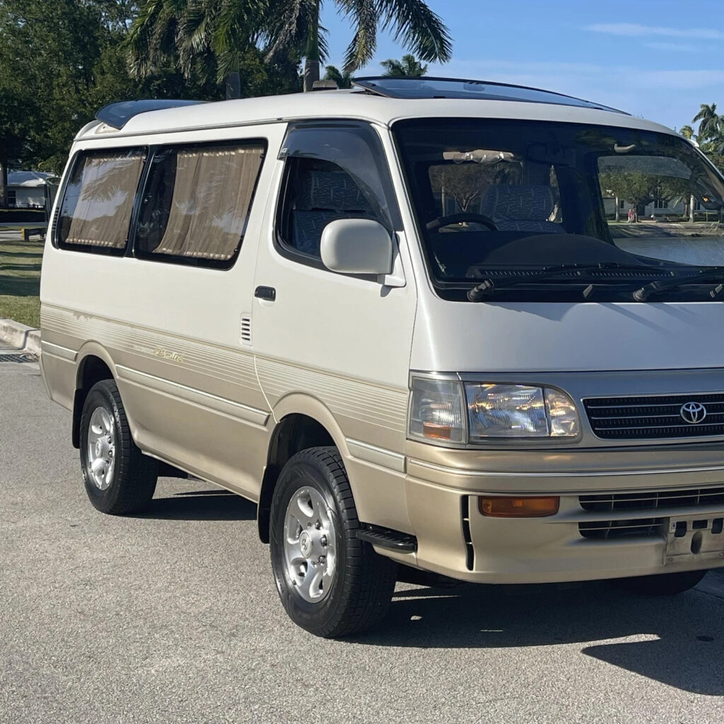 1994 Toyota Hiace VAn Super Custom Limited Low 47K Miles Camper 4WD Diesel