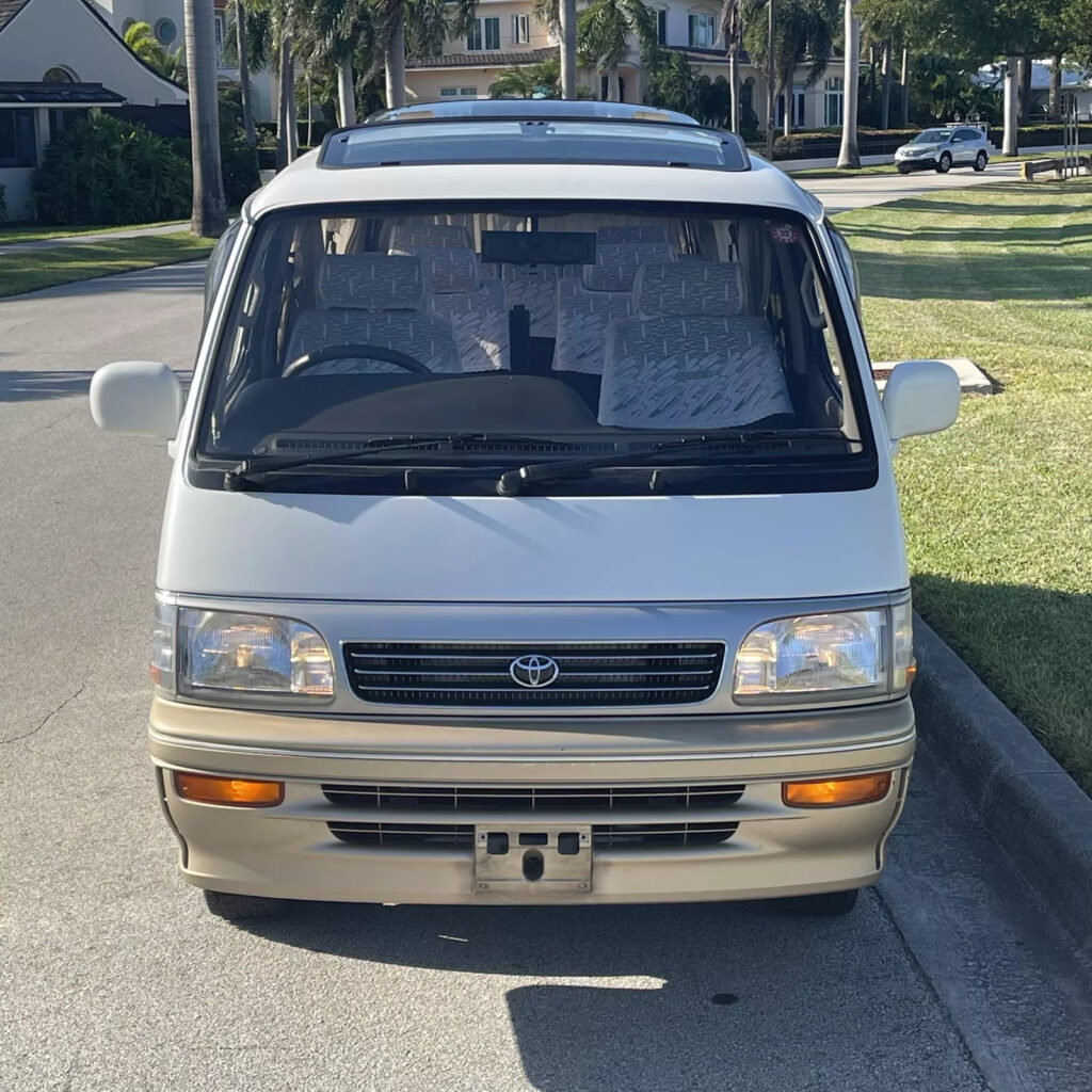 1994 Toyota Hiace VAn Super Custom Limited Low 47K Miles Camper 4WD Diesel