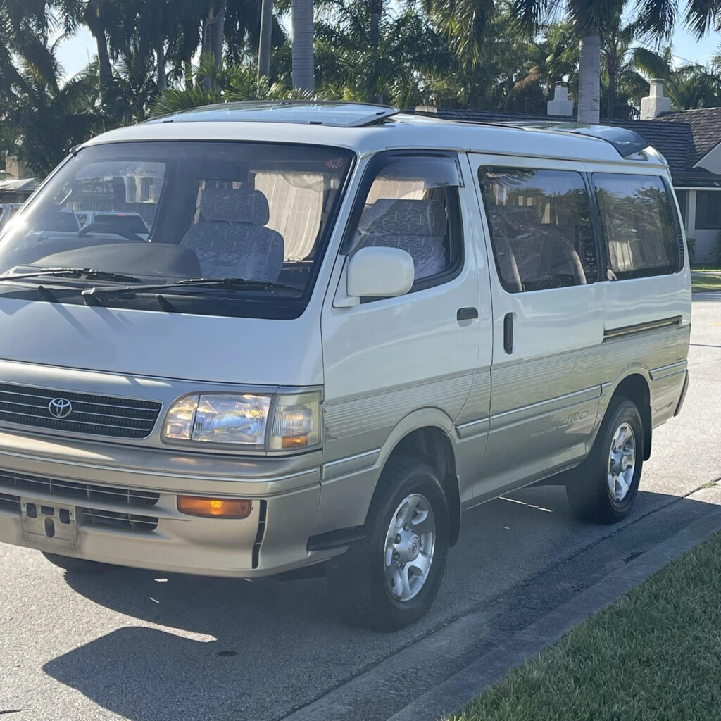 1994 Toyota Hiace VAn Super Custom Limited Low 47K Miles Camper 4WD Diesel