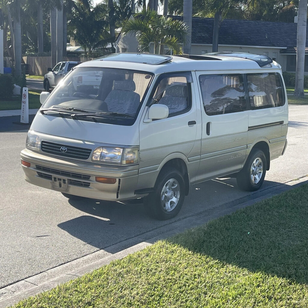 1994 Toyota Hiace VAn Super Custom Limited Low 47K Miles Camper 4WD Diesel