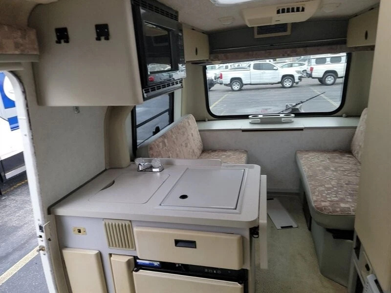 2002 Volkswagen Eurovan Camper Rialta 22QD