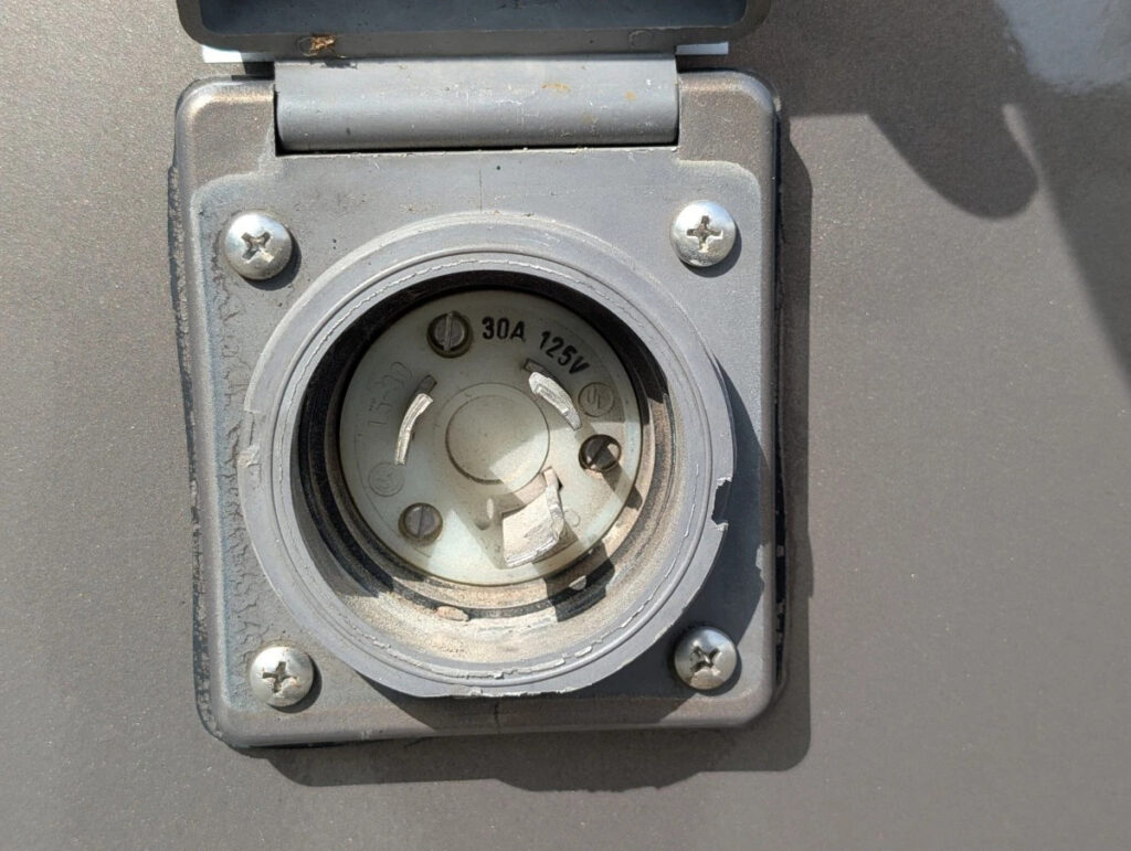 2005 Mercedes-Benz Sprinter 2500 Airstream Camper High Roof Passenger Van 18217