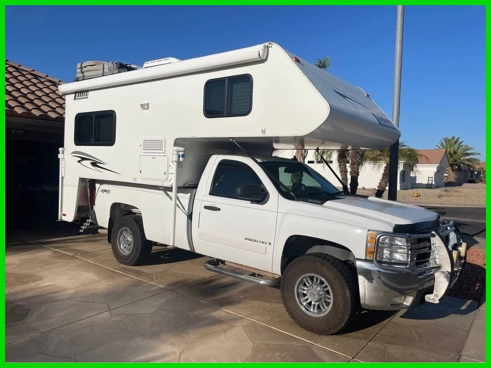 2007 Chevrolet Silverado 2500 LT1 Regular Cab w/ 2008 Lance 915 Truck Camper
