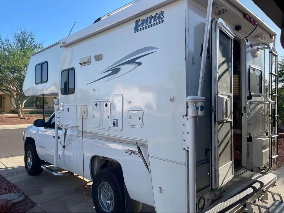 2007 Chevrolet Silverado 2500 LT1 Regular Cab w/ 2008 Lance 915 Truck Camper