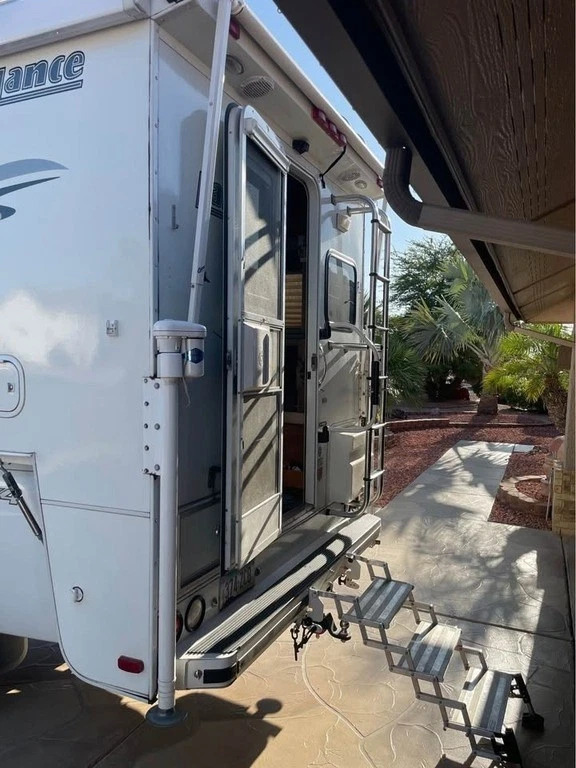 2007 Chevrolet Silverado 2500 LT1 Regular Cab w/ 2008 Lance 915 Truck Camper