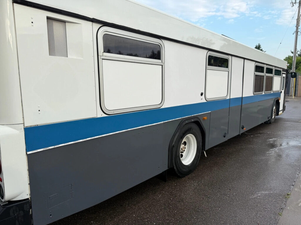 2008 Gillig BUS TINY House Conversion