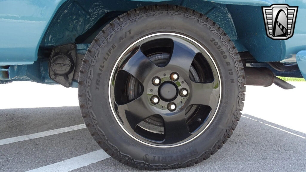 Teal & White 1994 Volkswagen Bus 4 Cyl 1600cc Speed Manual